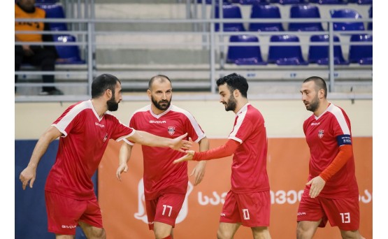 კავკასიელთა ზეობა გრძელდება