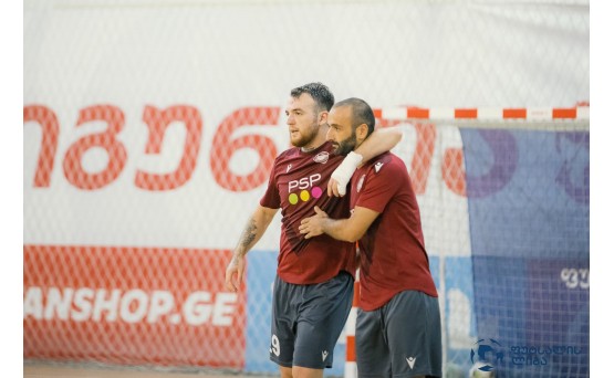 პსპ გალიდერა, მეორეზე სამეულია
